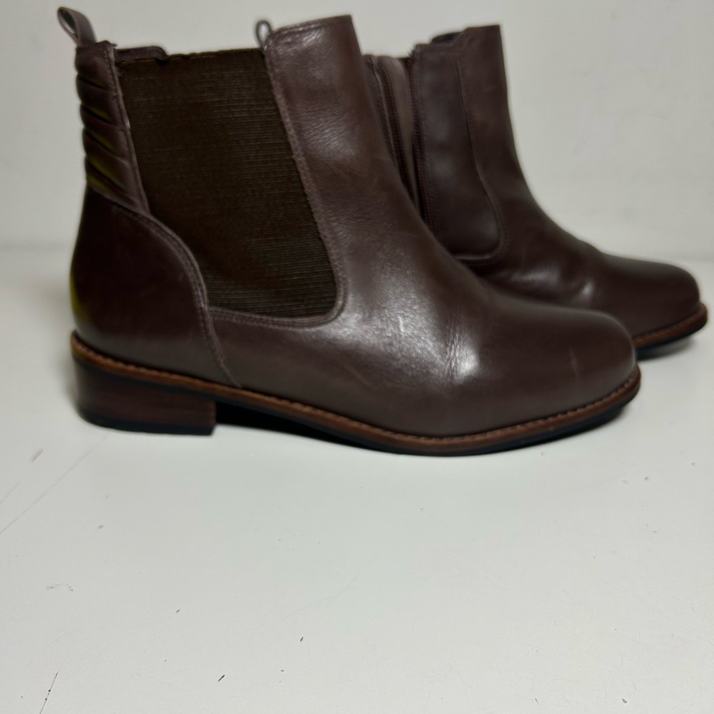 David Tate Brown Leather Luxe Ankle Boots Women's Size 8Side Zip Block Heel
